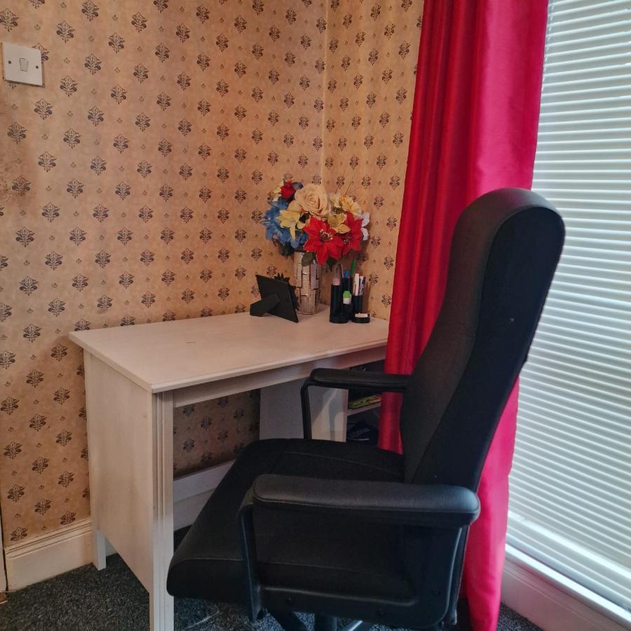 Females Only - Private Bedrooms In Dublin Lucan Luaran gambar