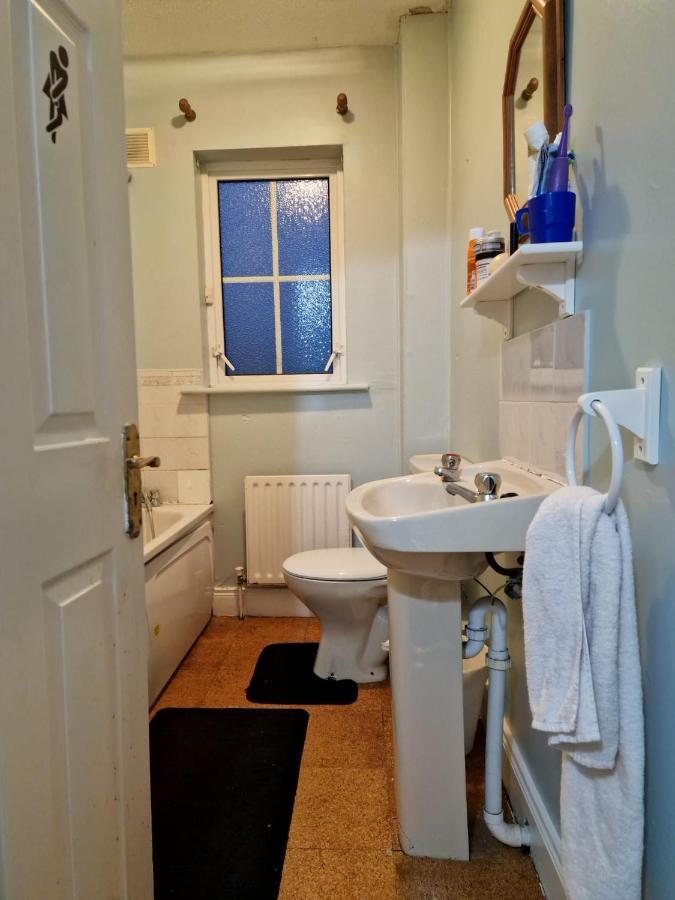 Females Only - Private Bedrooms In Dublin Lucan Luaran gambar